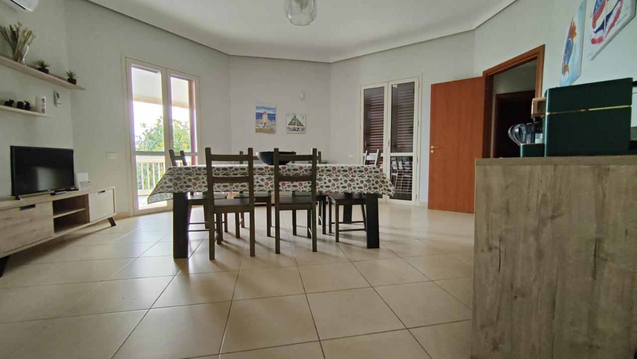 Appartamenti In Villa Polimnia 冯塔尼比安奇 外观 照片