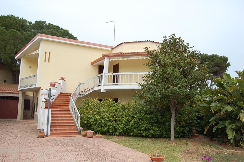 Appartamenti In Villa Polimnia 冯塔尼比安奇 外观 照片